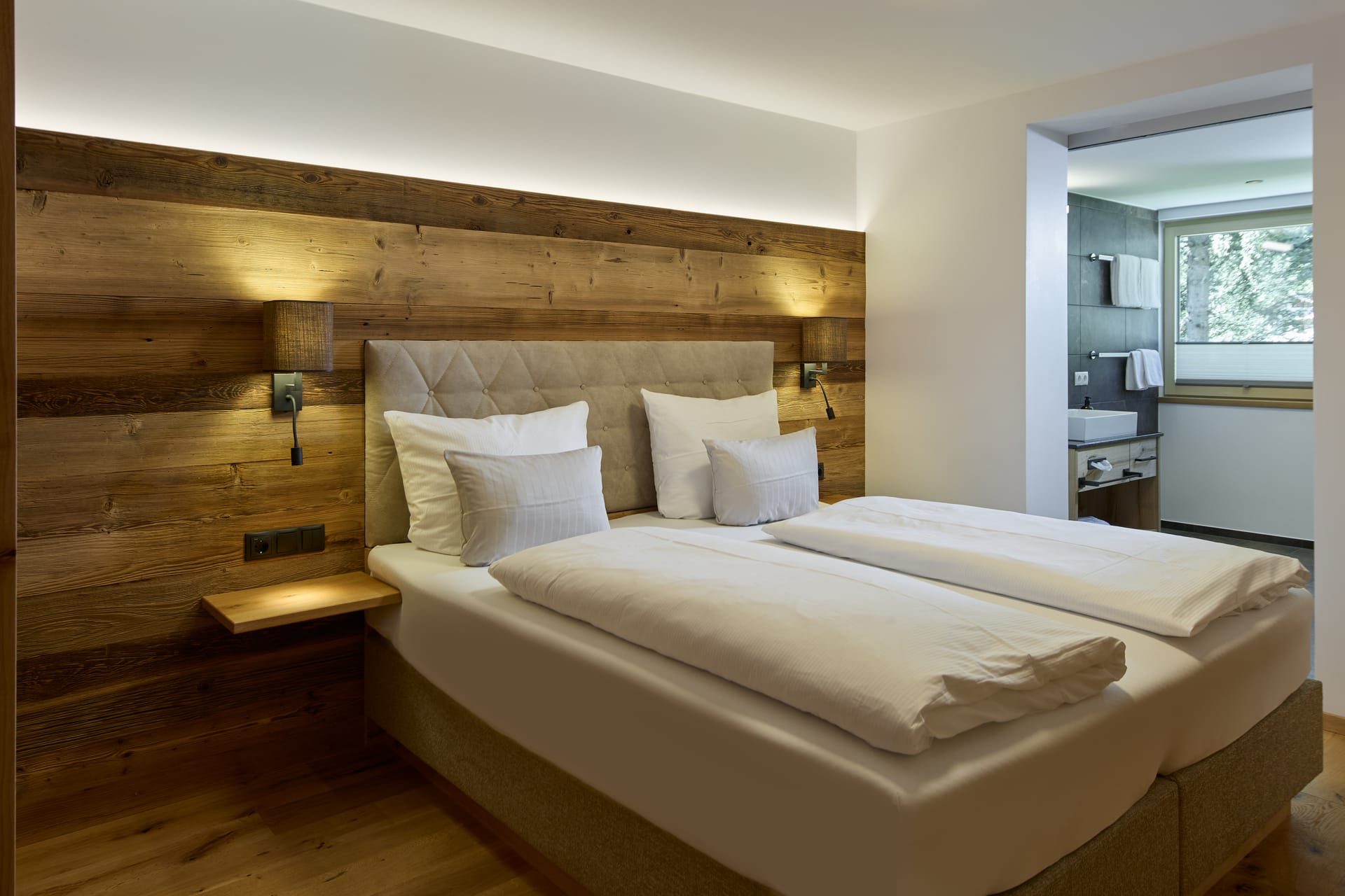 Top 1 — Suite M80° (1)