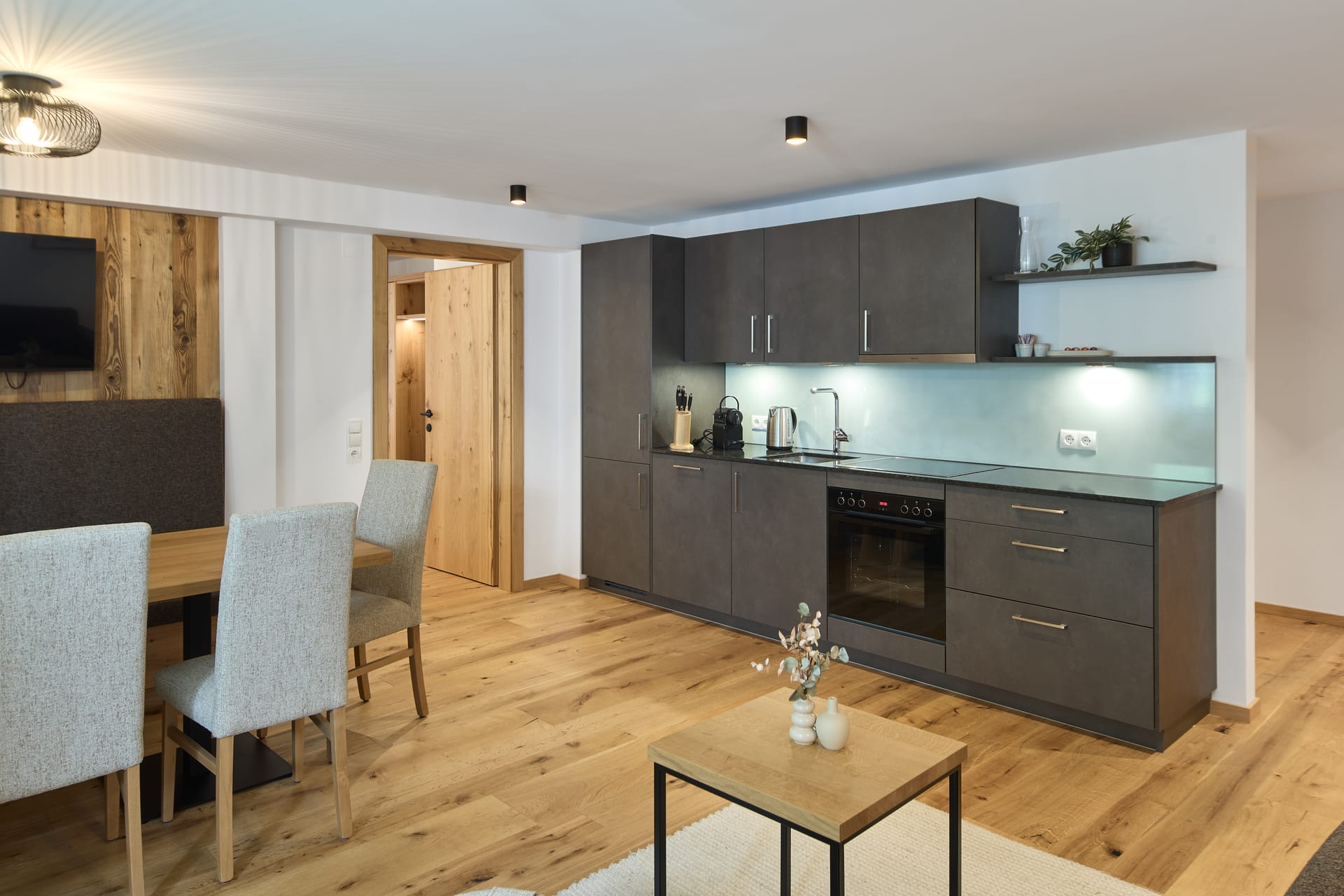 Top 1 — Suite M80° (2)