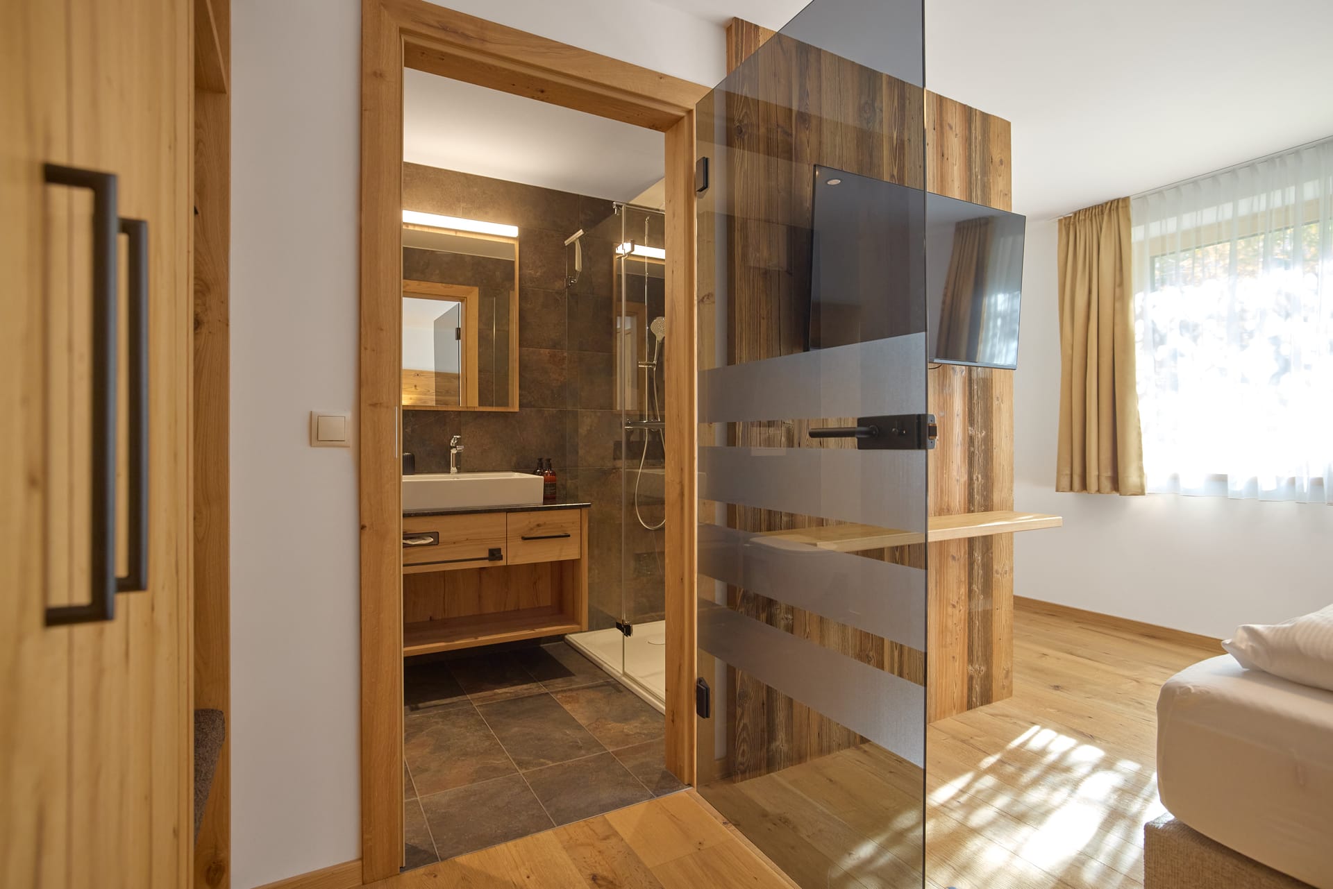 Top 2 — Suite M125° (6)
